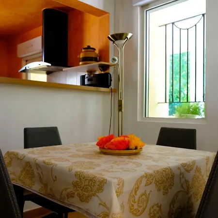 L`orée De La Lironde Appartement
